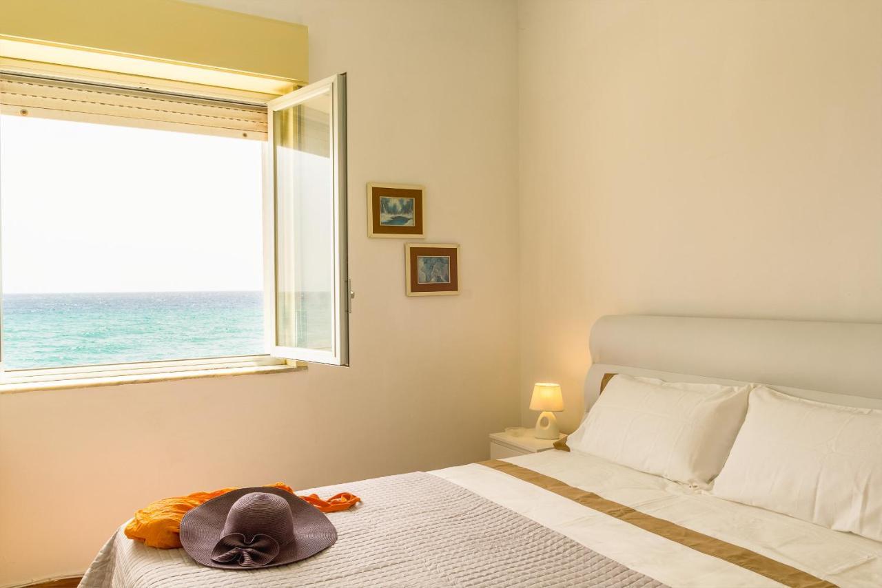 Sea Paradise - Il Mare Sotto La Finestra Riposto ภายนอก รูปภาพ